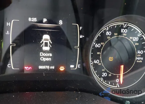 2018 Jeep Cherokee Latitude Fwd z USA, uszkodzony, nr VIN 1C4PJLCX8JD523783